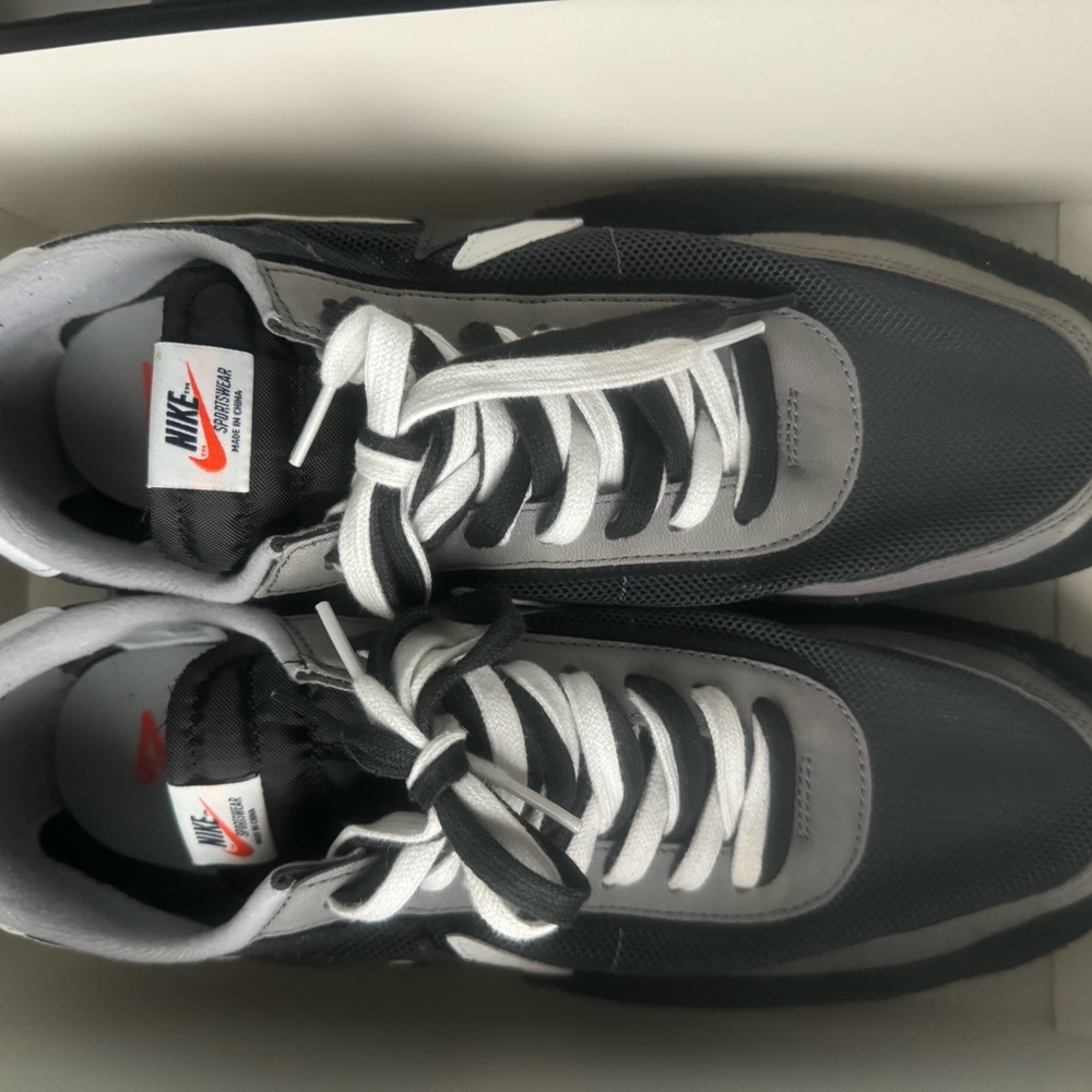 Nike sacai size 15